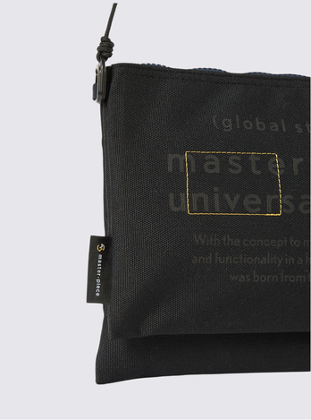 Pochette MasterPiece X Universal Works - Noir